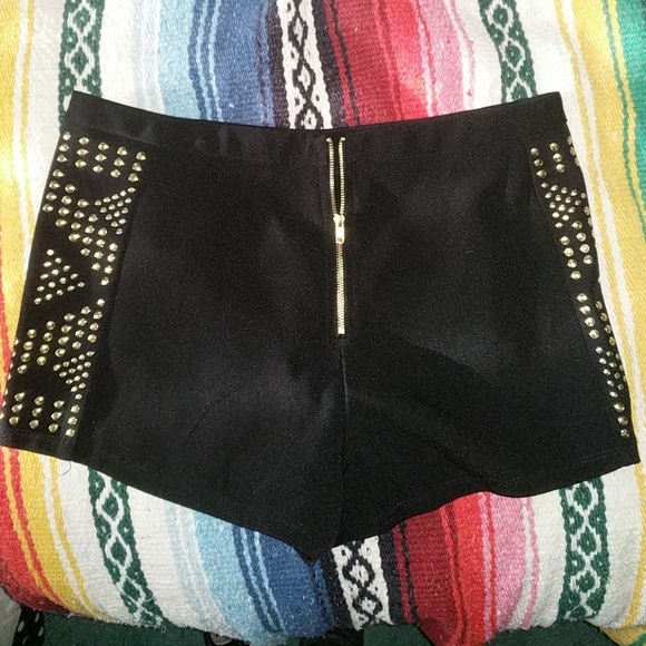 Cute forever 21 shorts - Picture 2 of 4